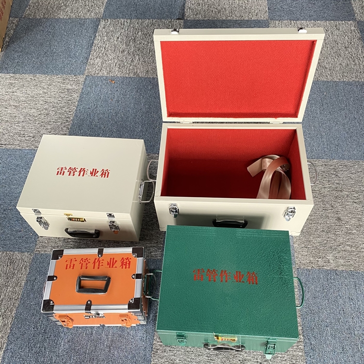 安化爆破工程作业箱如何选择？玻璃钢与传统材质的全面对比